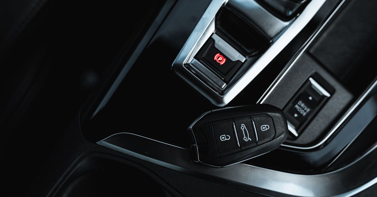Honda car key fob — Morris Park Ave Locksmith Bronx