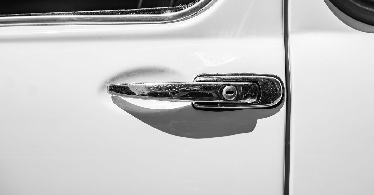 Auto Locksmith service — Morris Park Ave Locksmith Bronx