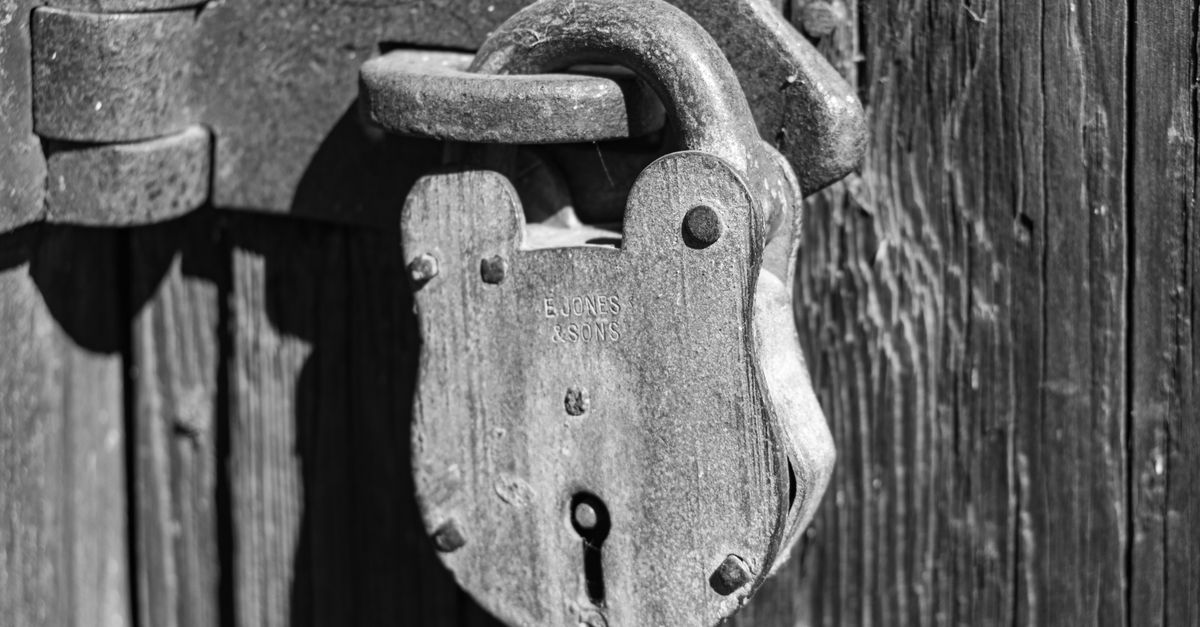 Why So Many Old Bronx Apartments Have Mortise Locks — Morris Park Ave Locksmith Bronx