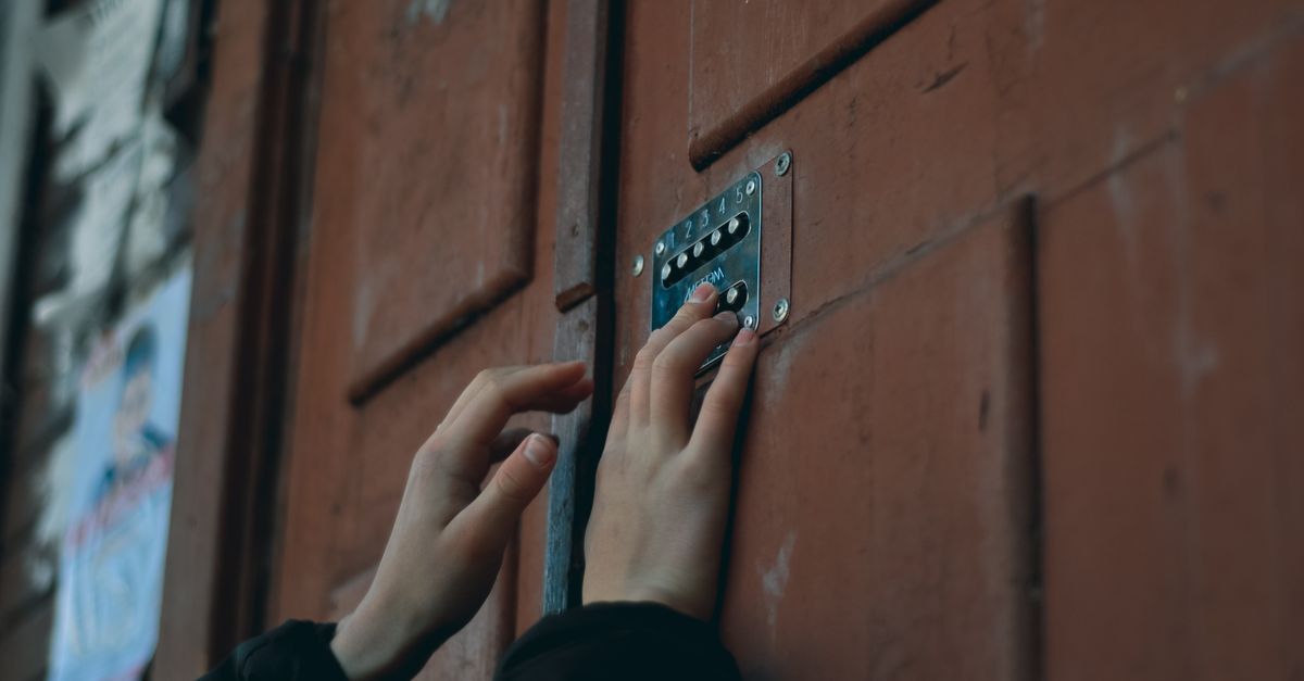 Lock Rekey After Move-In — Morris Park Ave Locksmith Bronx