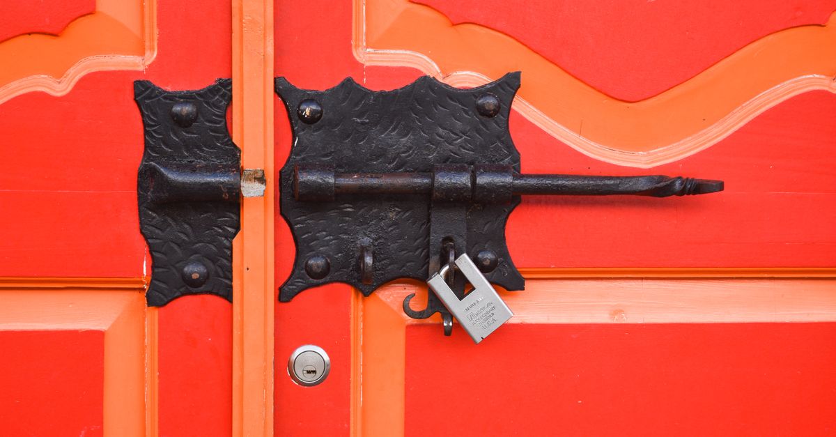 locksmith service technician — Morris Park Ave Locksmith Bronx
