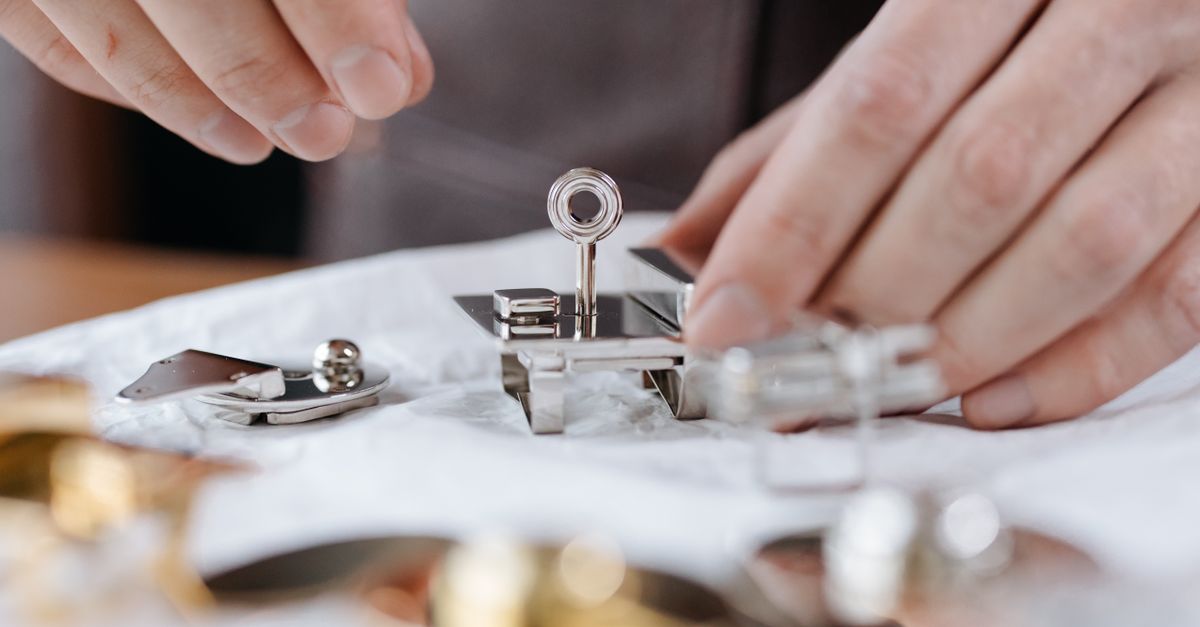 locksmith shop keys — Morris Park Ave Locksmith Bronx