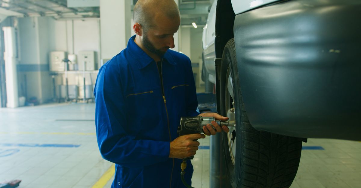 Ignition Trouble: When It's A Locksmith Job And When It's A Mechanic Job — Morris Park Ave Locksmith Bronx