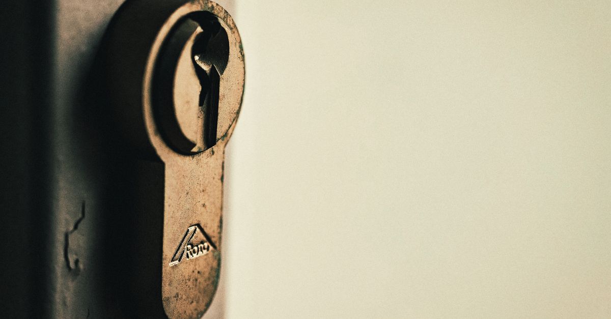 Understanding Emergency Locksmith Costs and What Shapes Your Quote — Morris Park Ave Locksmith Bronx