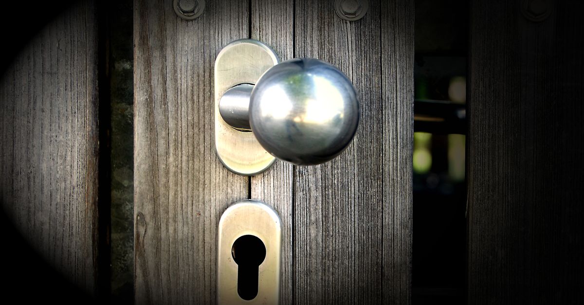 Why Deadbolt Installation Matters for Bronx Homes and Apartments — Morris Park Ave Locksmith Bronx